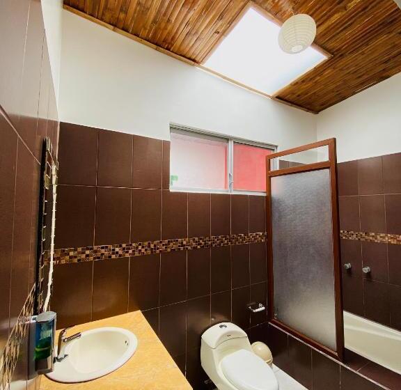 Family Suite, Zurisadai