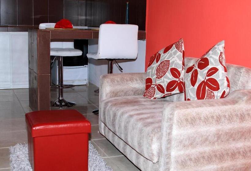 Family Suite, Zurisadai