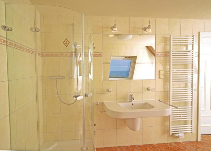 חדר דלוקס עם מרפסת נוף לים, Pension Strandschloss Arielle