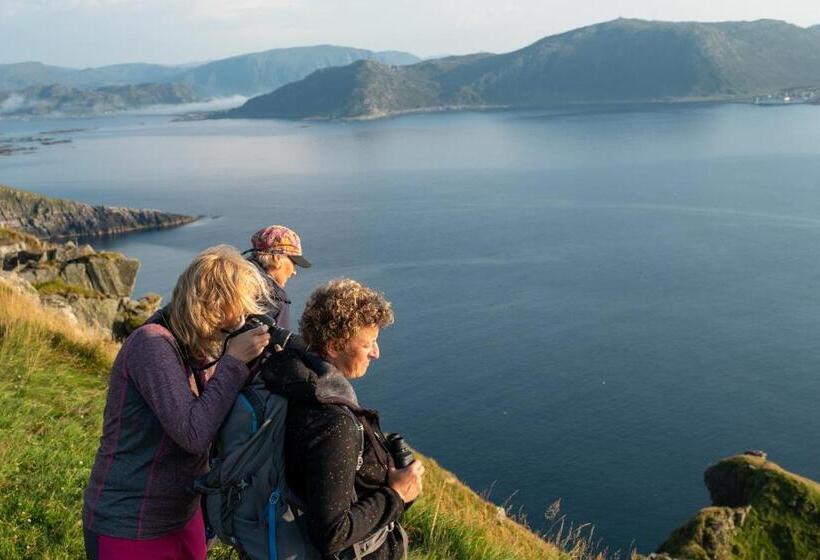 شقة غرفتين مطلة على البحر, Runde Miljøsenter & Opplev Runde