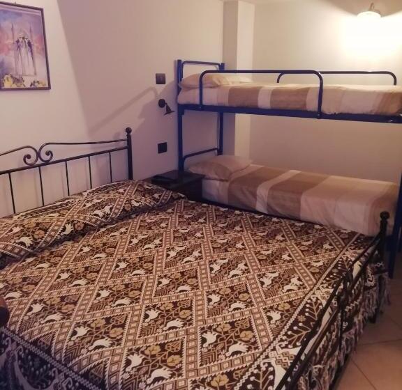 اتاق استاندارد چهار تخته, Agriturismo Le Prata