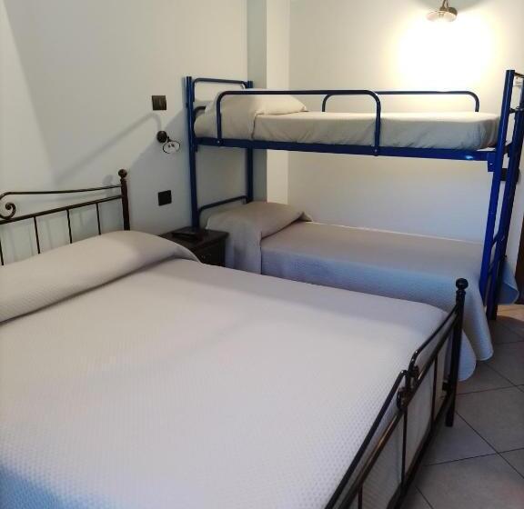 اتاق استاندارد چهار تخته, Agriturismo Le Prata