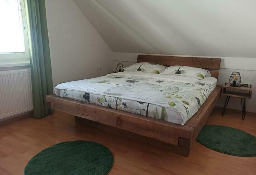 آپارتمان 2 خوابه با بالکن, Apartments Skok