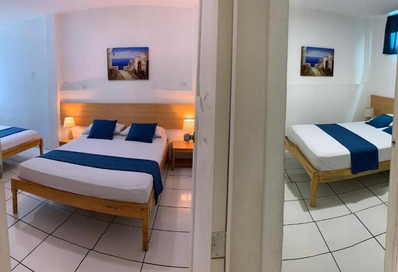 חדר משפחתי, Hostal Casa Latina
