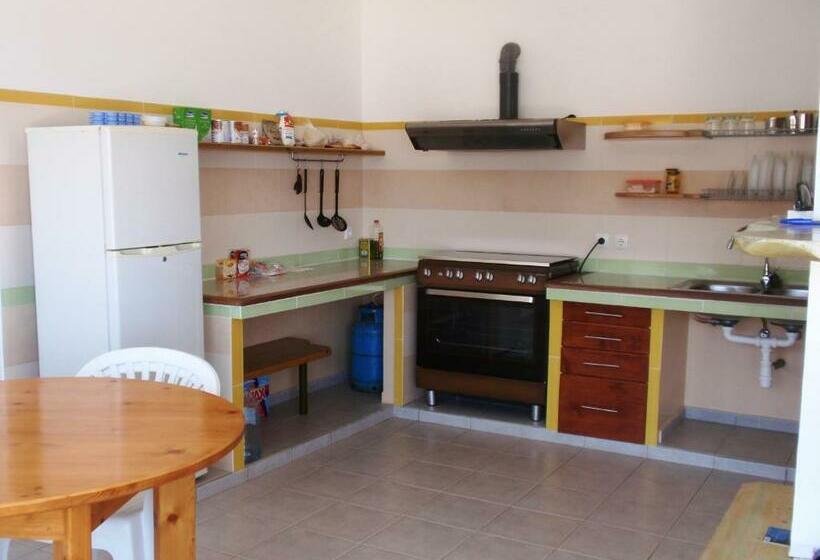 آپارتمان 2 خوابه, Zena Star