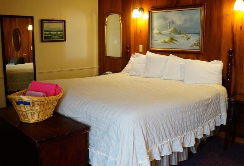 带大床的标准间, Harbor Haus Inn & Suites