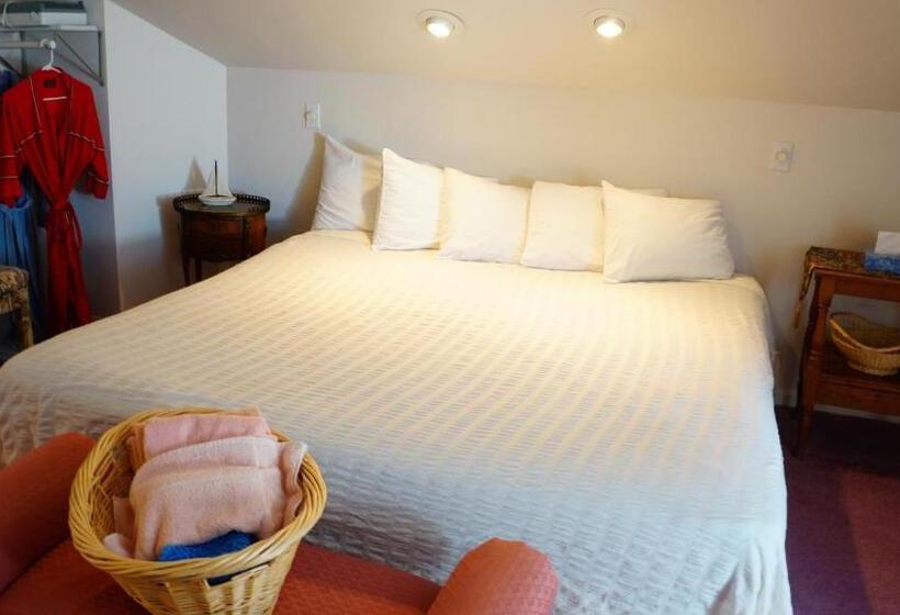 Люкс Вид на Город, Harbor Haus Inn & Suites