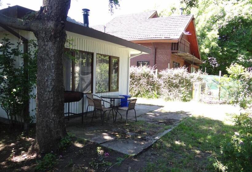 Дом 3 Спальни, Hostal Pucon Sur