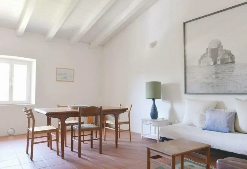 Huoneisto 3 Makuuhuonetta, Villa Lena