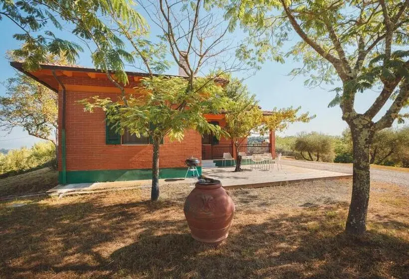 Villa 3 Makuuhuonetta, Villa Lena
