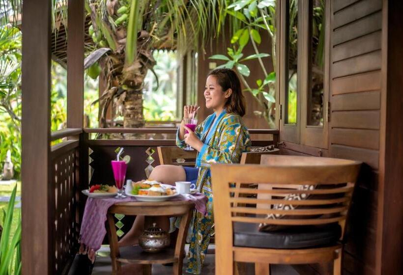 1 Szobás Deluxe Villa, Nur Guest House By Purely