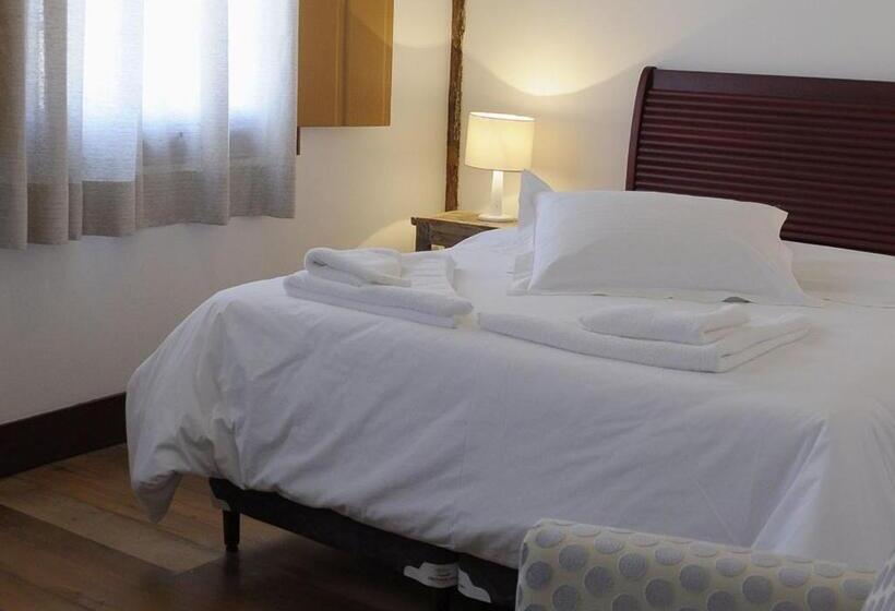 חדר סופריור, Pouso Da Chica