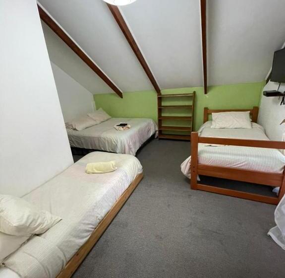 غرفة عائلية, Pucontours Hostal   Hostel