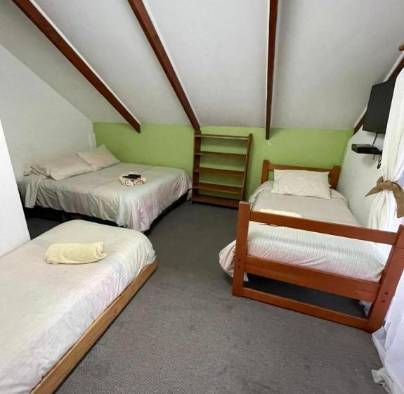 غرفة عائلية, Pucontours Hostal   Hostel