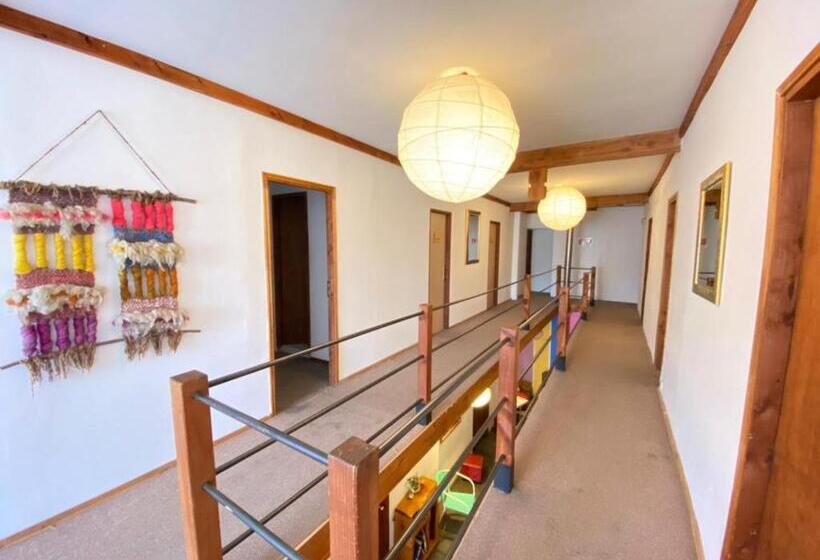 غرفة قياسية ثلاثية, Pucontours Hostal   Hostel