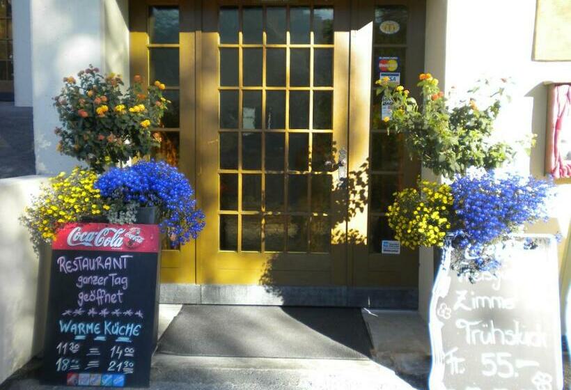 Camera Standard, Pension Taverne