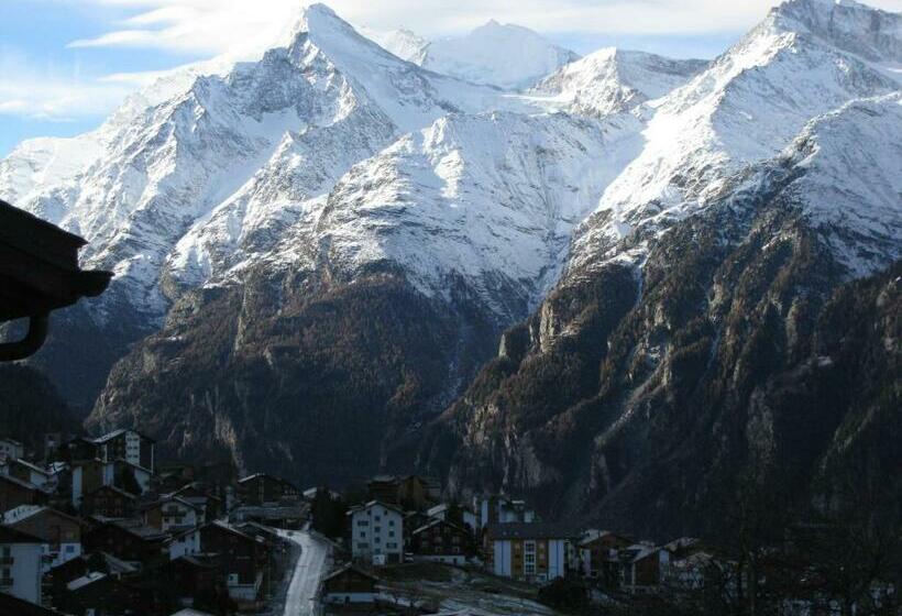 Camera Familiare, Pension Taverne