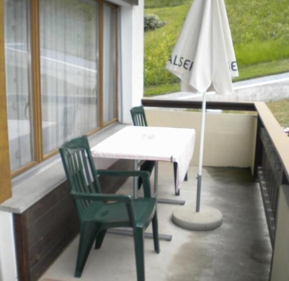 Camera Familiare, Pension Taverne