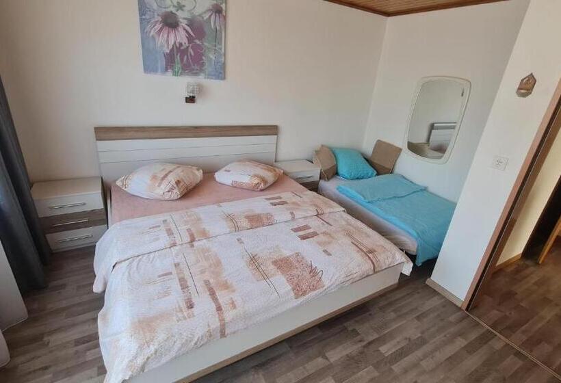 Appartamento 1 Camera da Letto con Vista, Pension Taverne