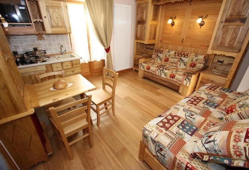 إستديو قياسى مزود بشرفة, Villa Giuditta Residence