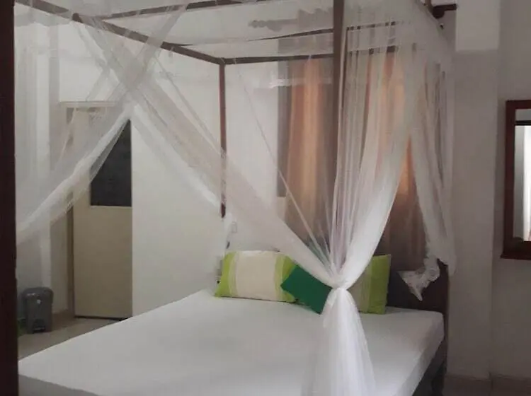 Chambre Standard, Arcade Beach