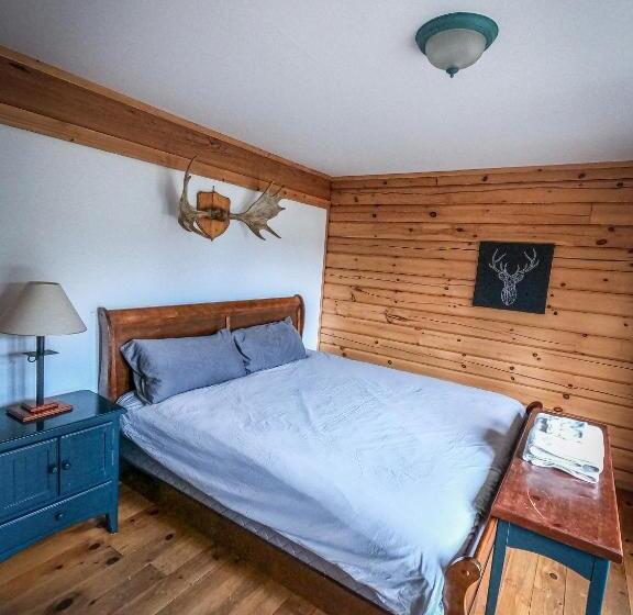 Стандартный Номер Кровать Кинг, Camp Taureau   Altaï Canada