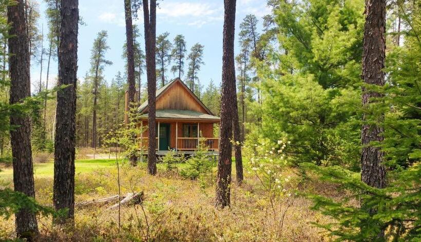 샬레, Camp Taureau Altaï Canada