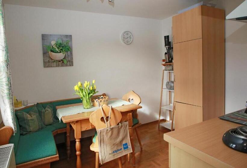 דירת חדר, Andreashof