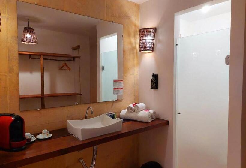 بنجلو قياسى مطلّ علي الحديقة, Bangalô Kauli Seadi Eco Resort