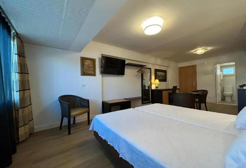 デラックススタジオ, Discovery Apartment Carnaxide