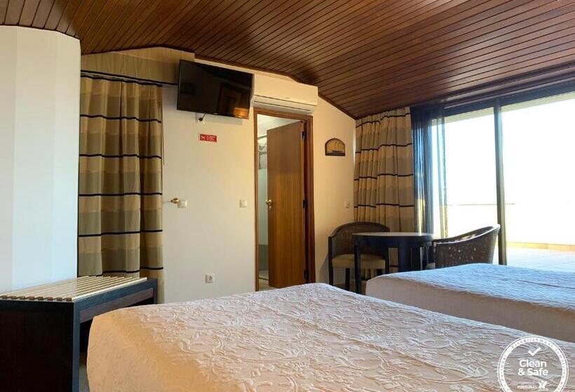 إستوديو قياسى مزودة بتراس, Discovery Apartment Carnaxide