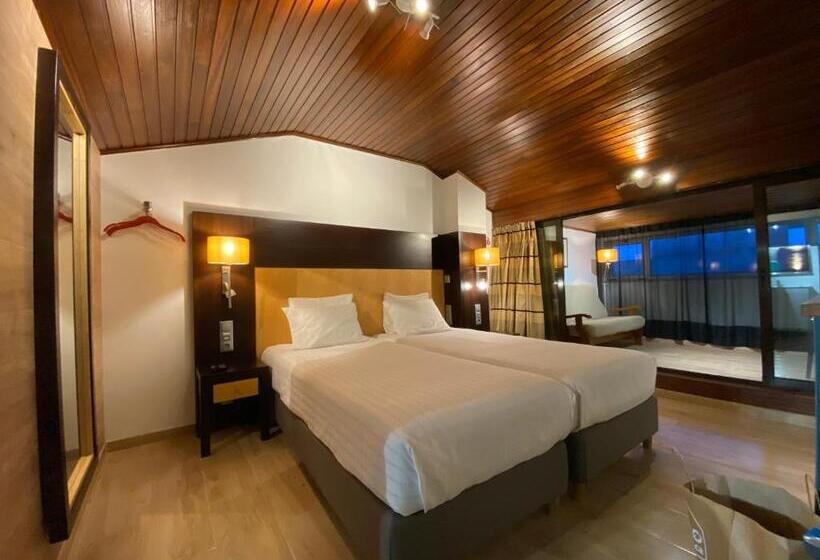 إستوديو قياسى, Discovery Apartment Carnaxide