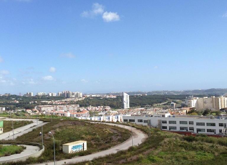 إستوديو قياسى مزودة بتراس, Discovery Apartment Carnaxide