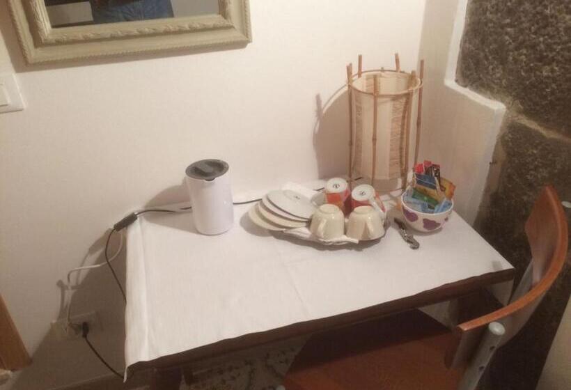 기본룸, In Tracastello   Air Cond   Parking Not Included