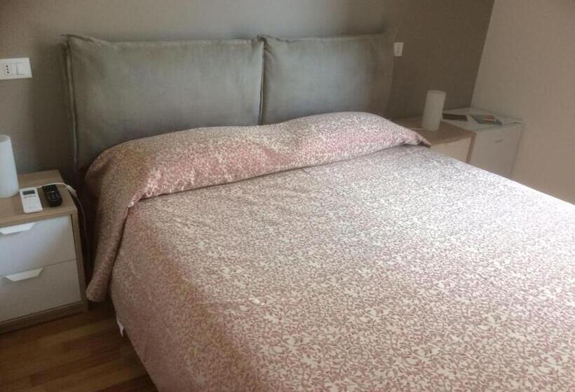 주니어 스위트 바다 전망, In Tracastello   Air Cond   Parking Not Included