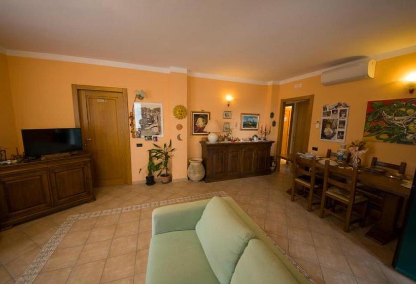 Standard room with outdoor bath, In Tracastello   Air Cond   Parking Not Included