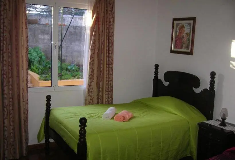 ４ベッドルームハウス, Residencia Ana