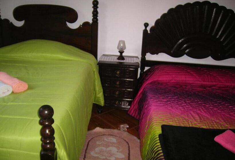 منزل 4 غرف نوم, Residencia Ana