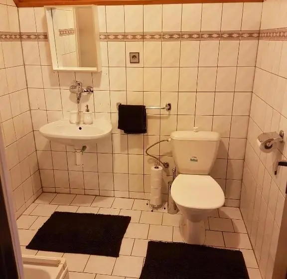 スタンダード４人部屋, Ubytování V Soukromí   U Hlinků