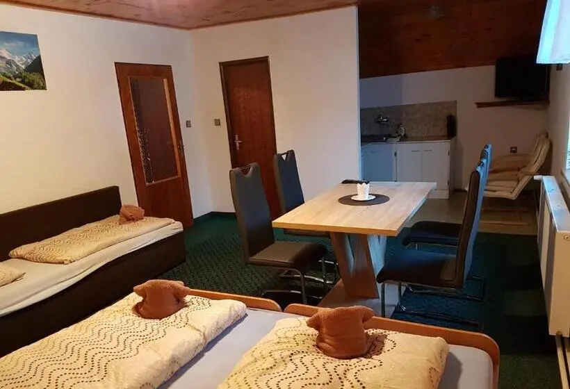 スタンダード４人部屋, Ubytování V Soukromí   U Hlinků