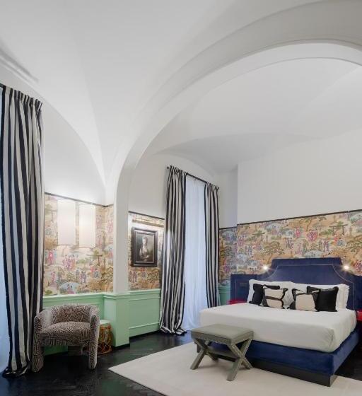 סוויטת ג'וניור דלוקס, The Couper Condotti