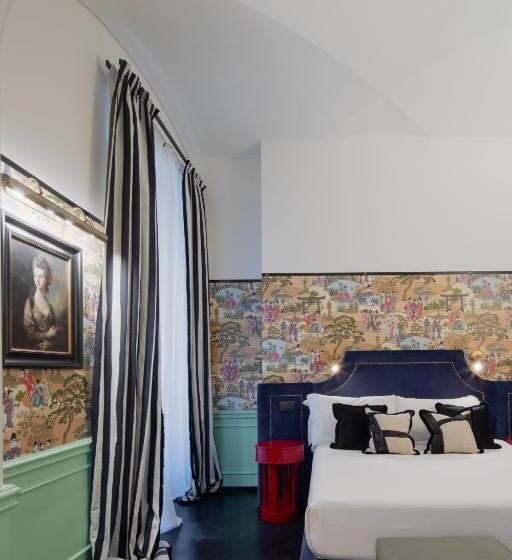 סוויטת ג'וניור דלוקס, The Couper Condotti