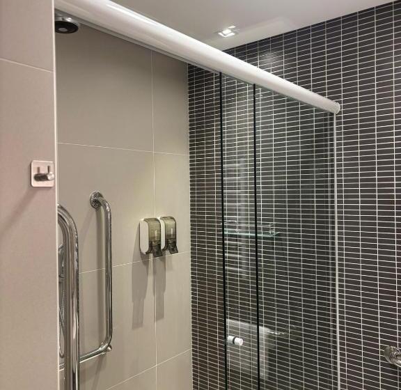 חדר סטנדרט לארבעה, Stay Batel Luxo Em Curitiba