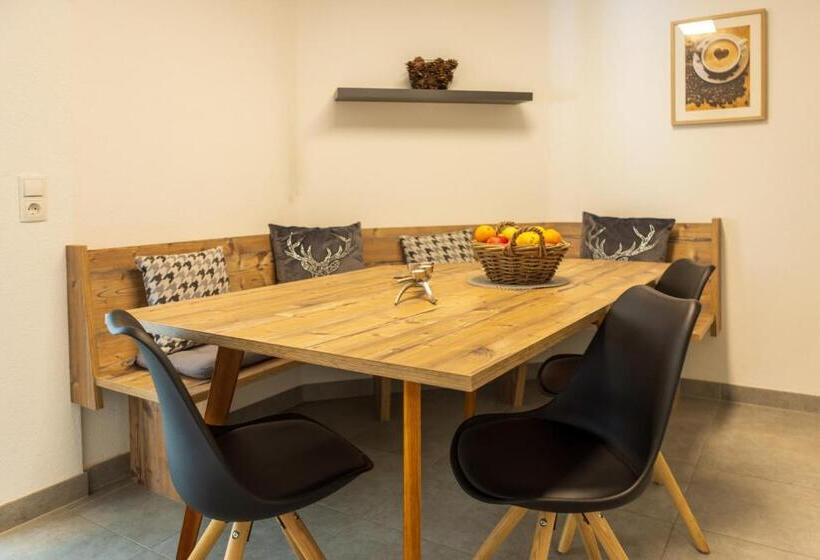 آپارتمان 1 خوابه با چشم‌انداز باغ, Apartments Mooshof