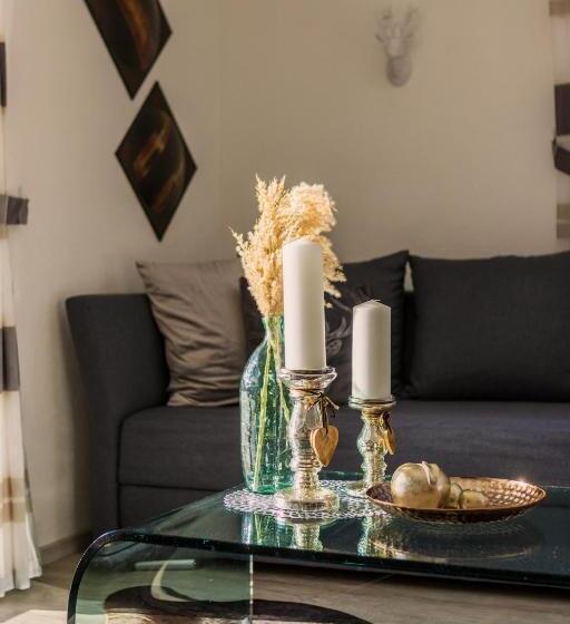 آپارتمان 1 خوابه با چشم‌انداز باغ, Apartments Mooshof