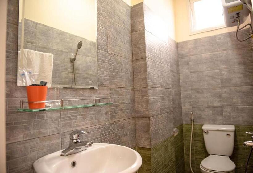 اتاق استاندارد سه نفره, Minh Tam Guest House