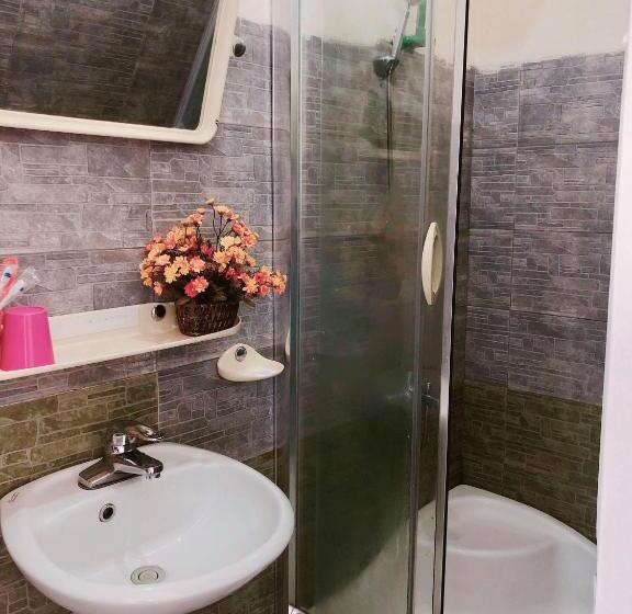 اتاق خانوادگی, Minh Tam Guest House