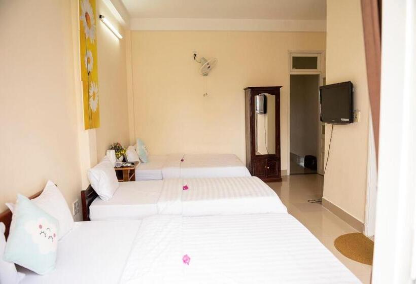 اتاق خانوادگی, Minh Tam Guest House