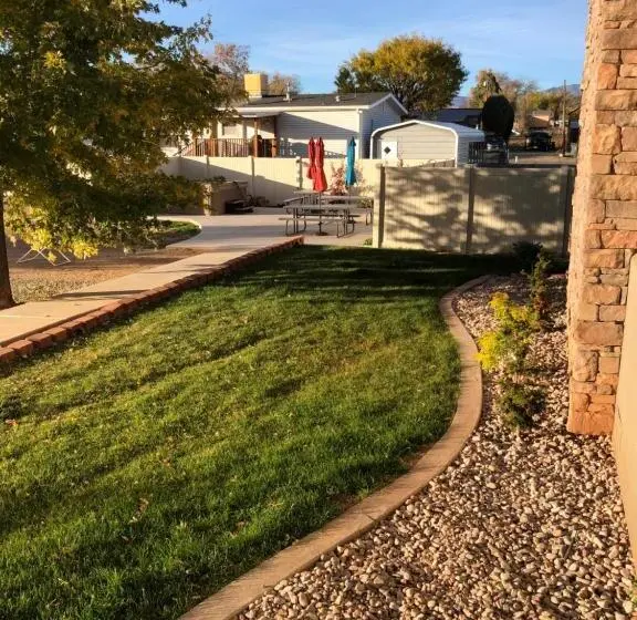 スタンダードルーム, Cedar Canyon Condos