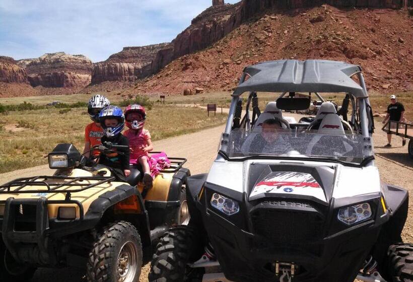 غرفة قياسية, Cedar Canyon Condos